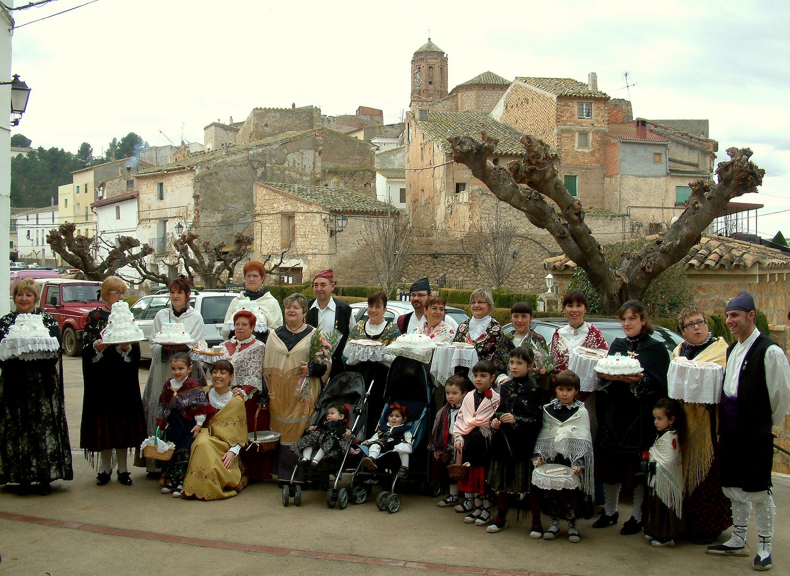Foto de familia; procesión de San Valero 2009 >> pincha para verla en la galería.